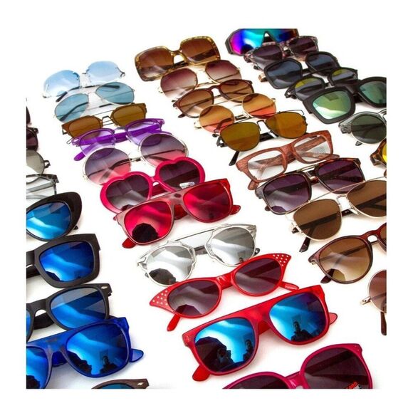 Wholesale Name Brand Contempory Bulk Lot 50 Sunglasses Men’s Women’s Multicolor